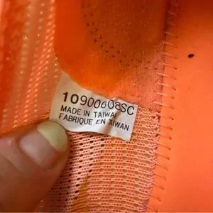 Nike | Shoes | Vintage Nike Mens Aqua Gear Logo Peach Water  display picture 1